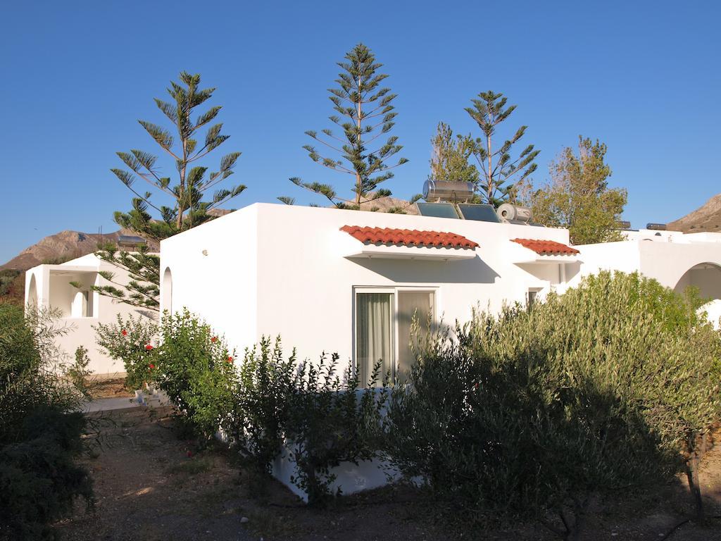 Eristos Beach Hotel Megálon Choríon Exterior foto