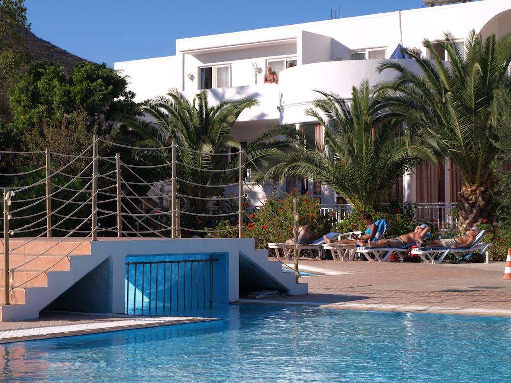 Eristos Beach Hotel Megálon Choríon Exterior foto